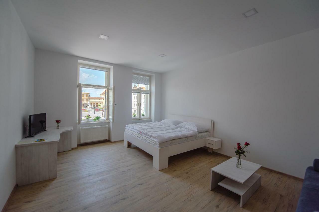 Apartmány Velké náměstí Kroměříž Extérieur photo